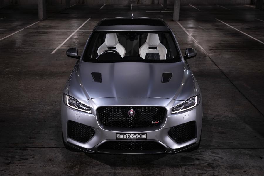  Jaguar F-Pace SVR 2019 года  (AU) (фото 11 из 40)